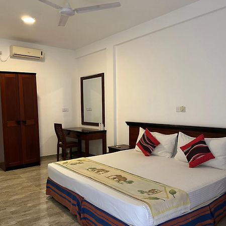 Wild Heaven Hotel Tissamaharama Ngoại thất bức ảnh